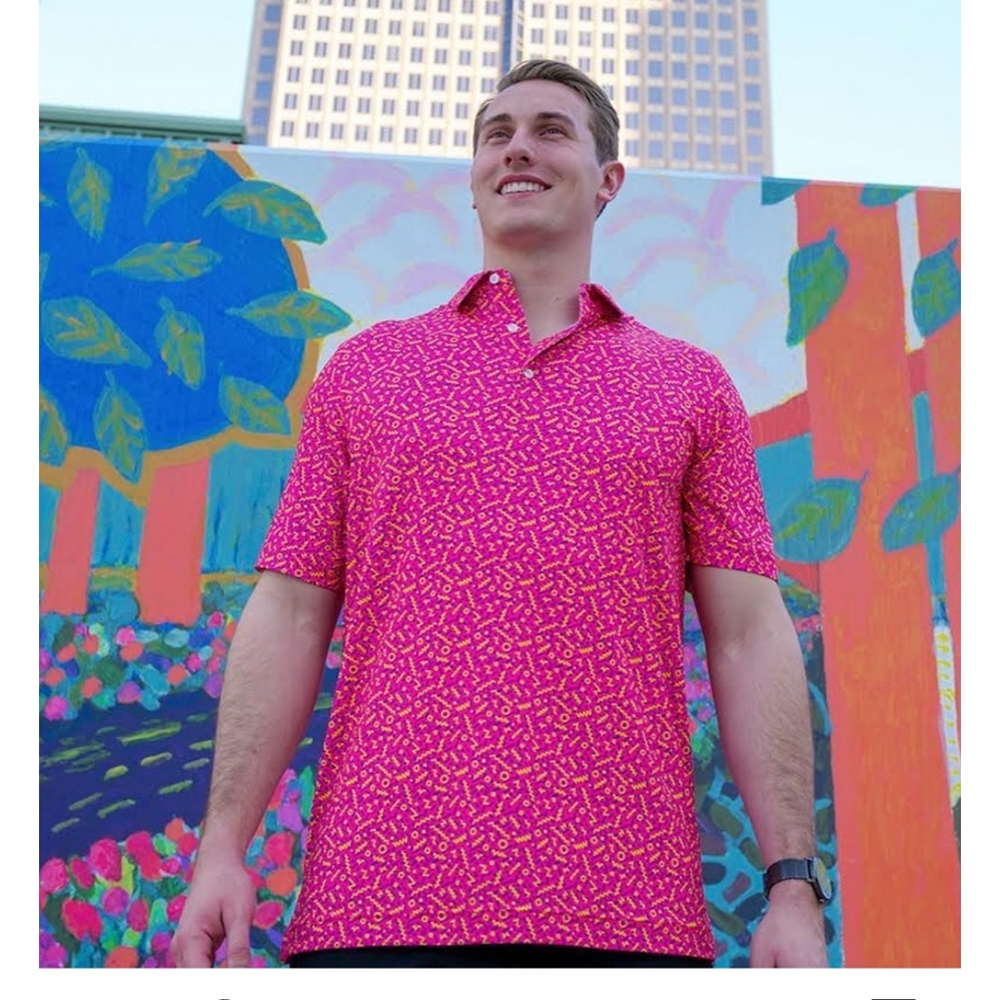 USA PALM Silky Soft Polo Short Sleeve Pink Blue Yellow Zig Zag Print Medium
